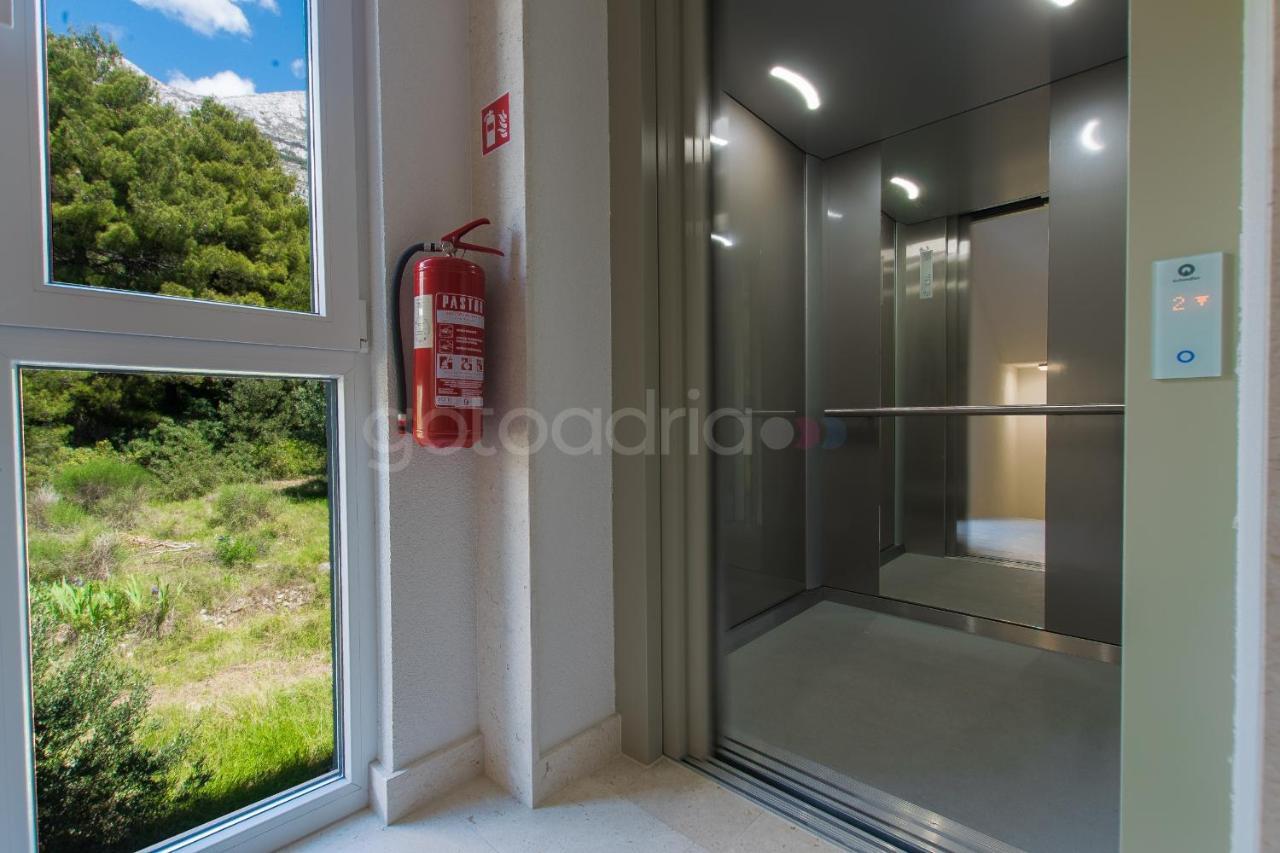 Sea View Apartments Diana มาคาร์สกา ภายนอก รูปภาพ