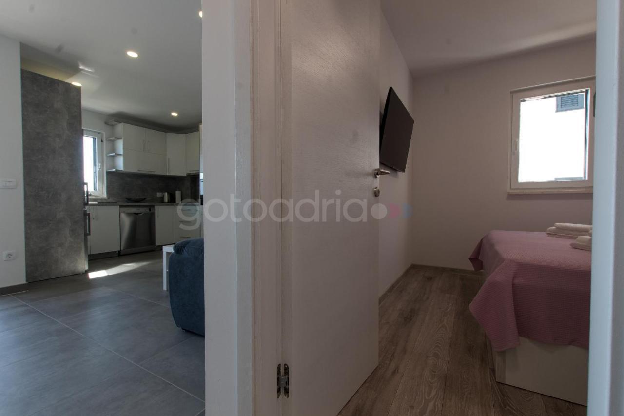 Sea View Apartments Diana มาคาร์สกา ภายนอก รูปภาพ