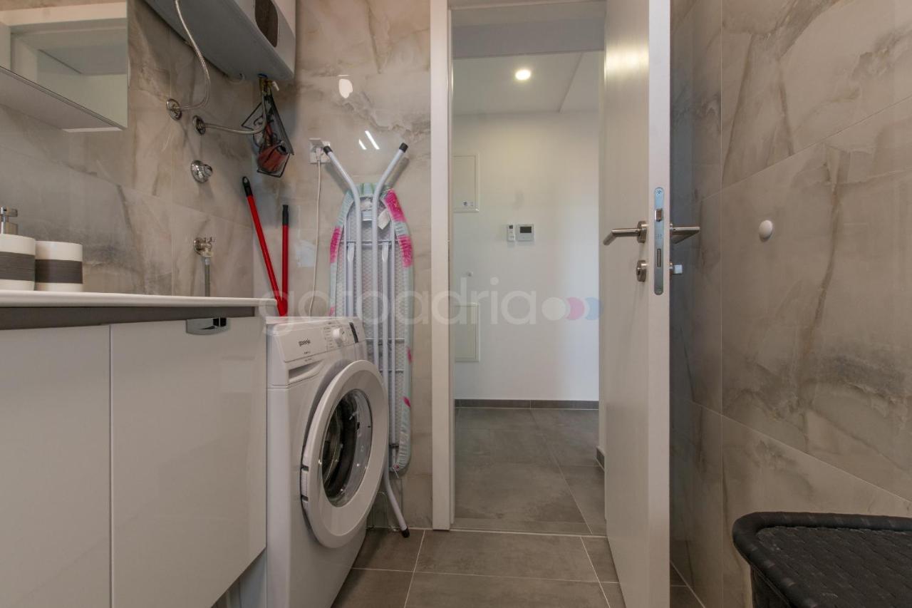 Sea View Apartments Diana มาคาร์สกา ภายนอก รูปภาพ